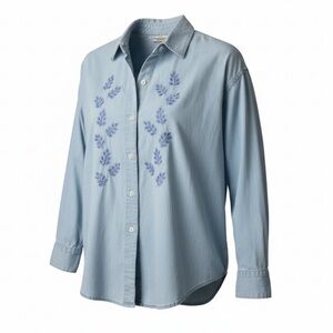 ✨VINTAGE✨ Light Blue Embroidered Button Down Denim Shirt